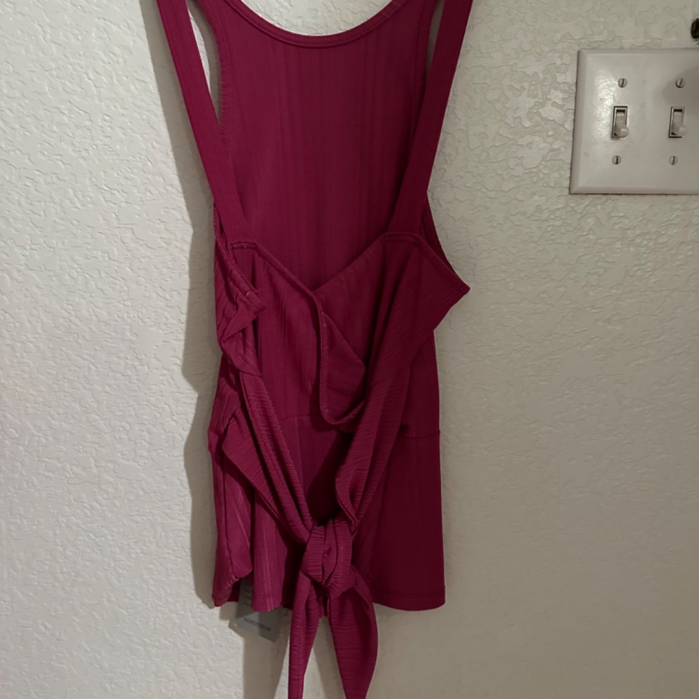 Top - Picture 2 of 3